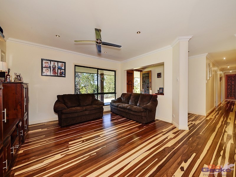 8 MacLeod Drive, Morayfield QLD 4506