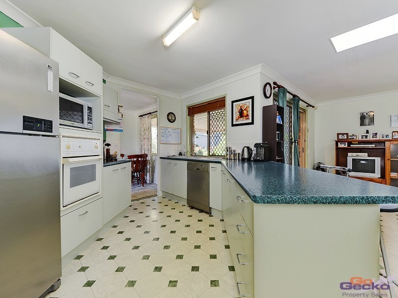 15 Macarthur Street, Kallangur QLD 4503