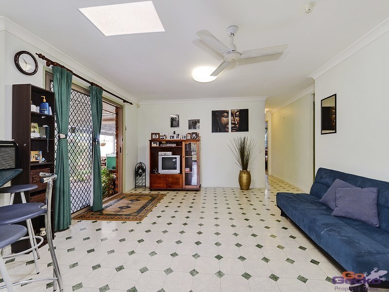 15 Macarthur Street, Kallangur QLD 4503