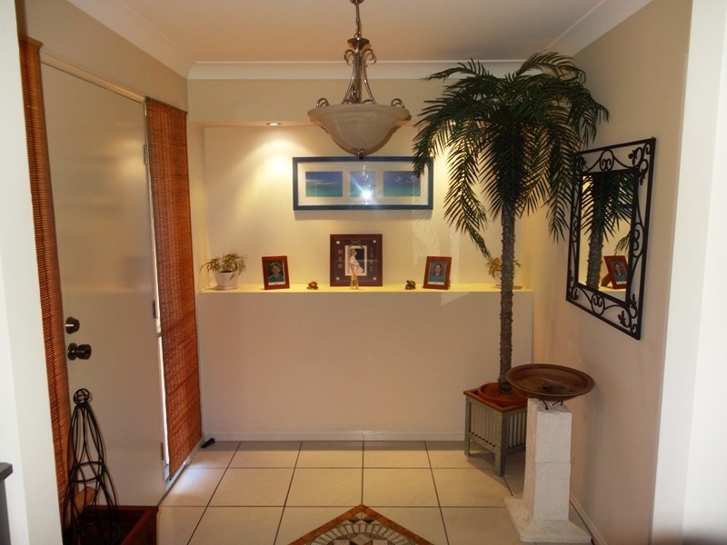 17 Hopkins Street, Petrie QLD 4502