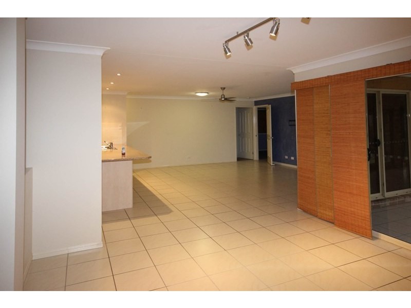 17 Hopkins Street, Petrie QLD 4502