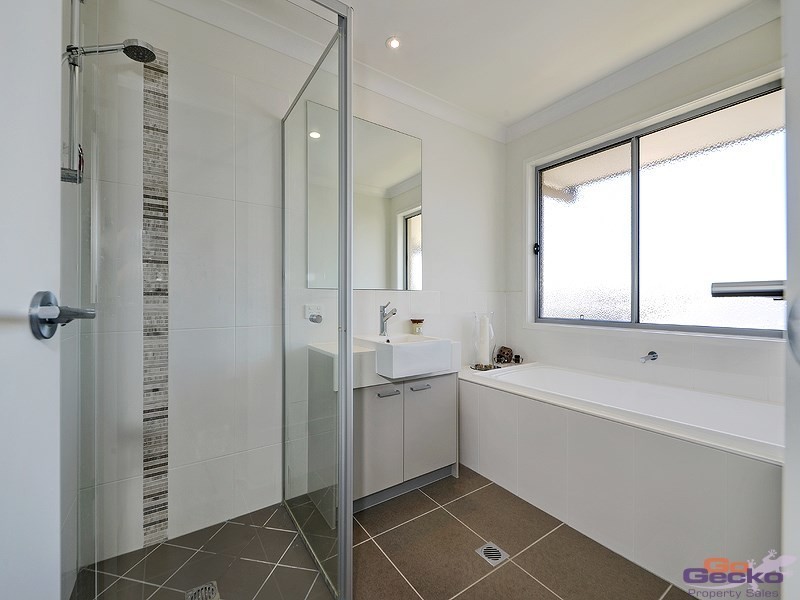 23 Kinsellas Road West, Mango Hill QLD 4509