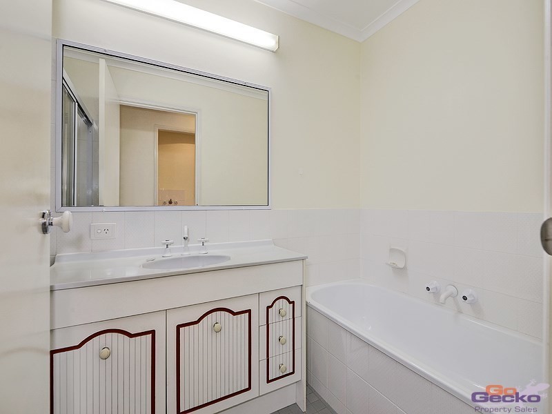 3/10 Wattle Road, Rothwell QLD 4022