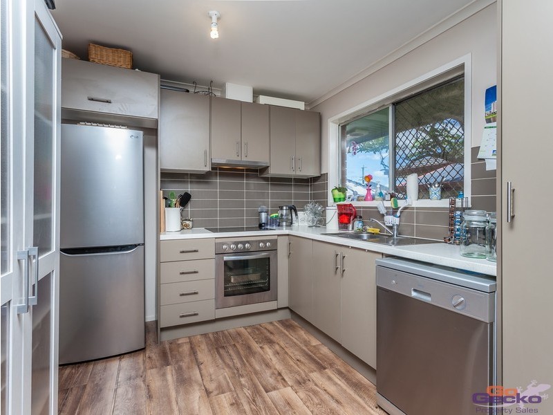 14 Simon Street, Deception Bay QLD 4508