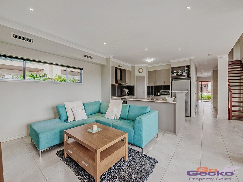 6 Gleeson Street, North Lakes QLD 4509