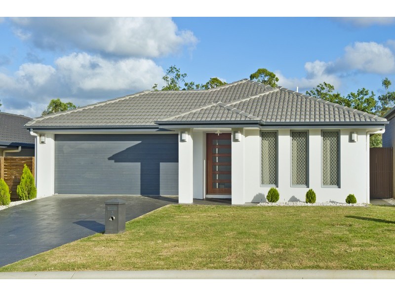 3 Champion Circuit, Narangba QLD 4504