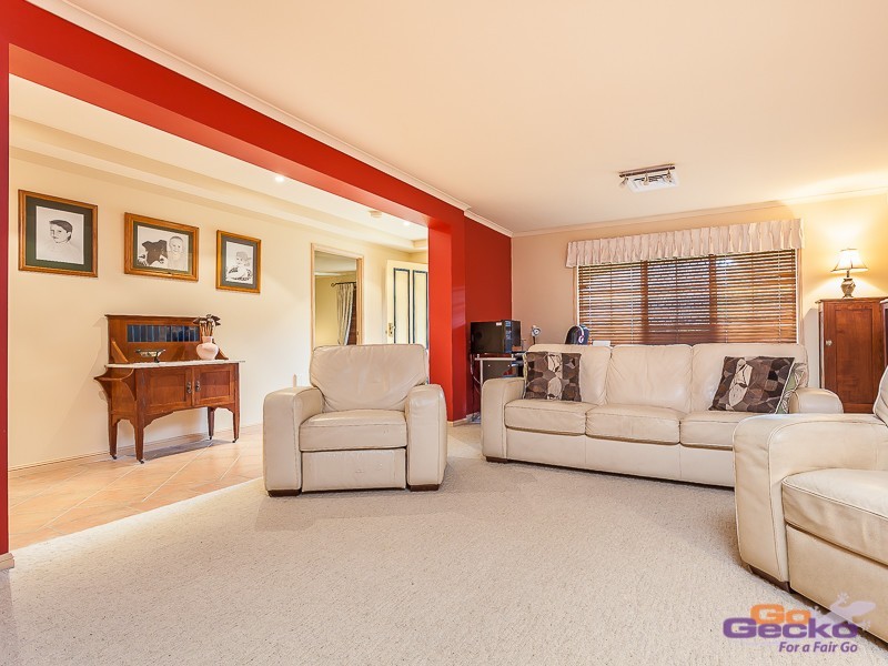 1 Kroning Court, Petrie QLD 4502