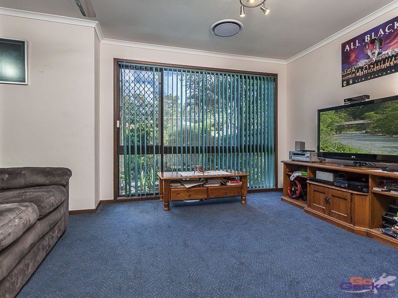 48 Eucumbene Drive, Petrie QLD 4502