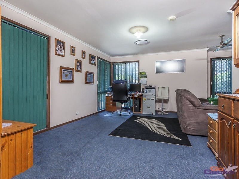 48 Eucumbene Drive, Petrie QLD 4502