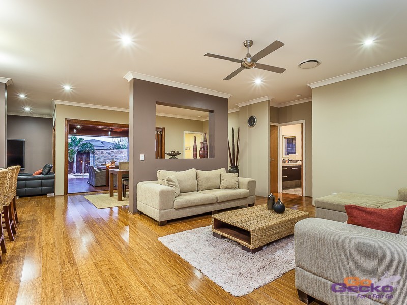 3 Friars Crescent, North Lakes QLD 4509