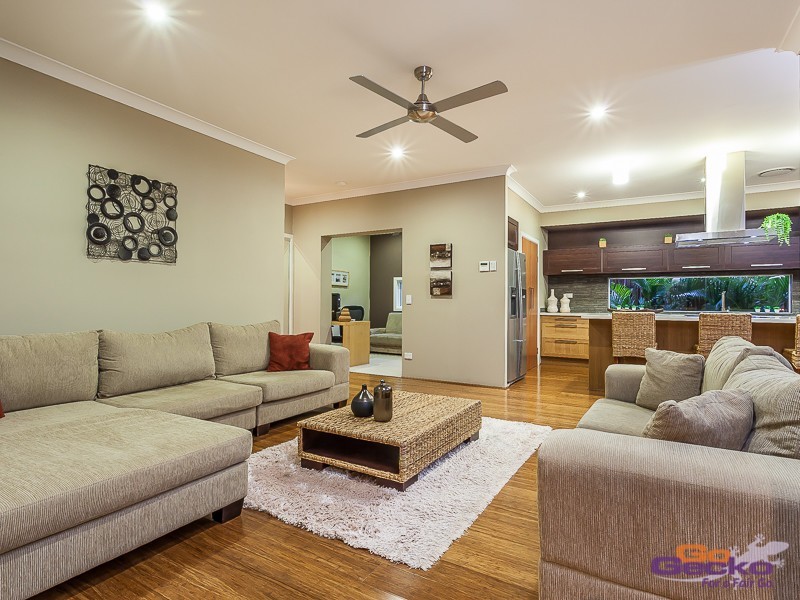 3 Friars Crescent, North Lakes QLD 4509