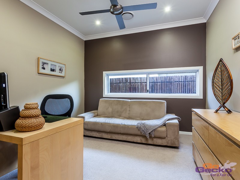 3 Friars Crescent, North Lakes QLD 4509