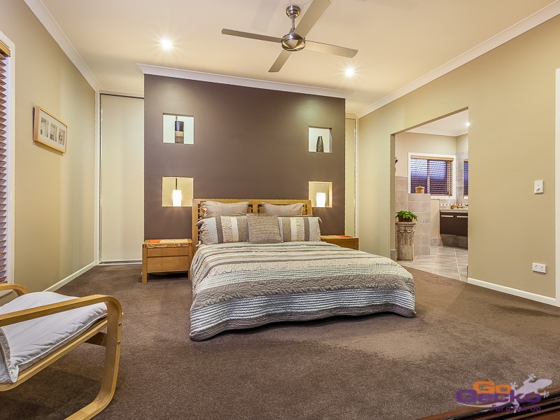 3 Friars Crescent, North Lakes QLD 4509