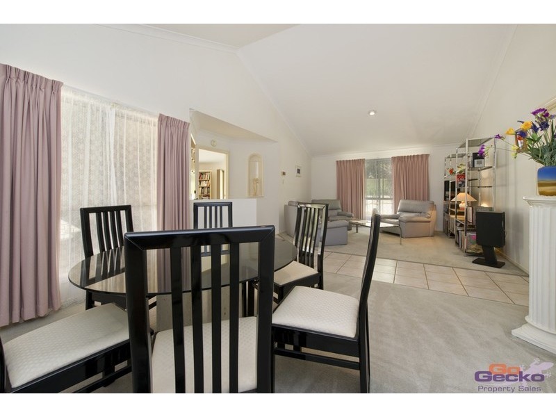 9 Forest Creek Place, Wamuran QLD 4512