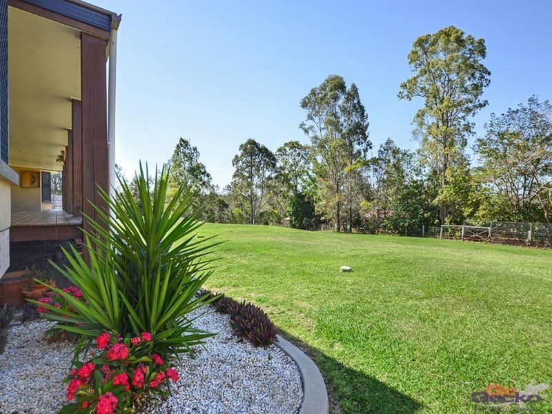 8 MacLeod Drive, Morayfield QLD 4506