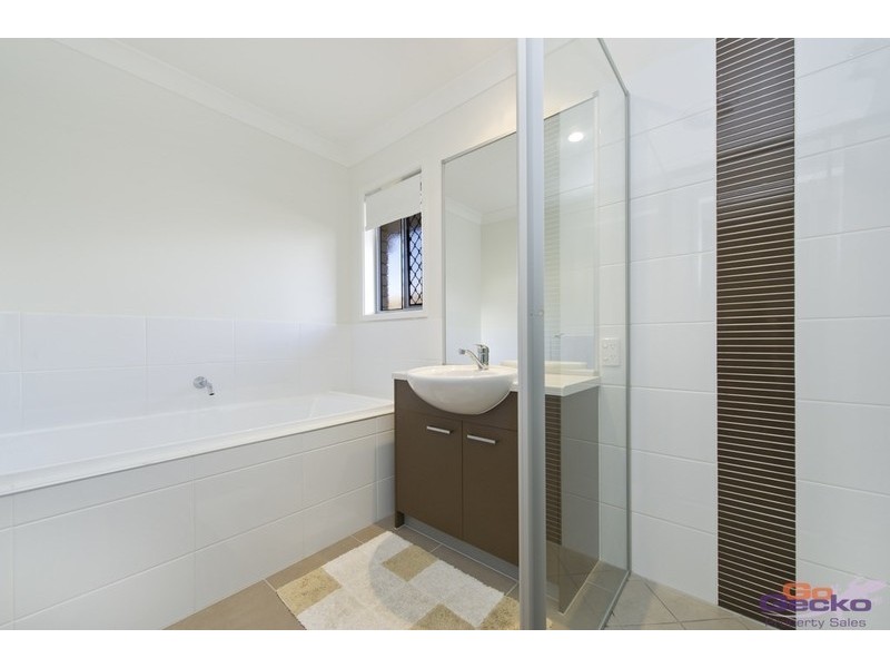 25 Kinsellas Road West, Mango Hill QLD 4509