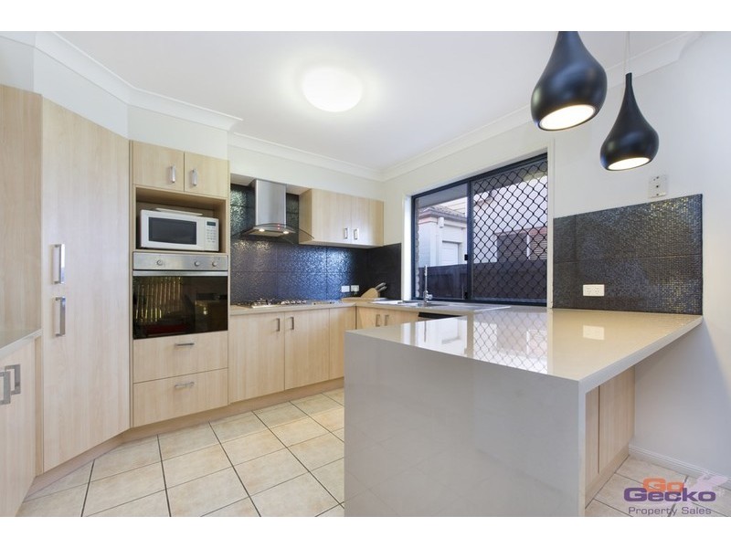 10 Morwell Crescent, North Lakes QLD 4509