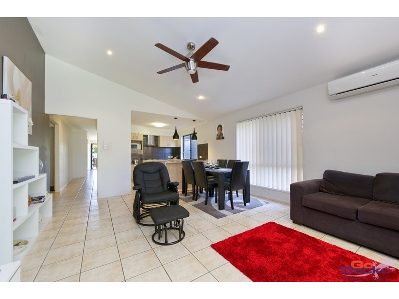 10 Morwell Crescent, North Lakes QLD 4509