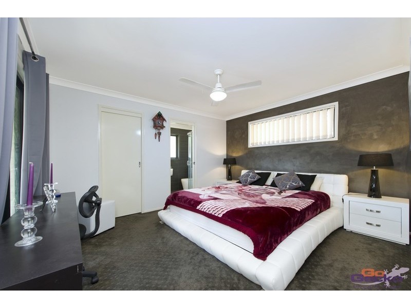 10 Morwell Crescent, North Lakes QLD 4509
