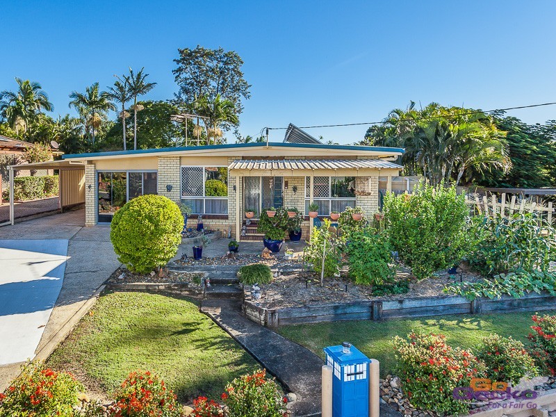 8 Robin Court, Kallangur QLD 4503