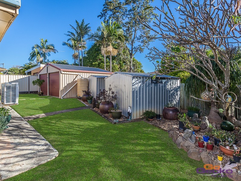 8 Robin Court, Kallangur QLD 4503