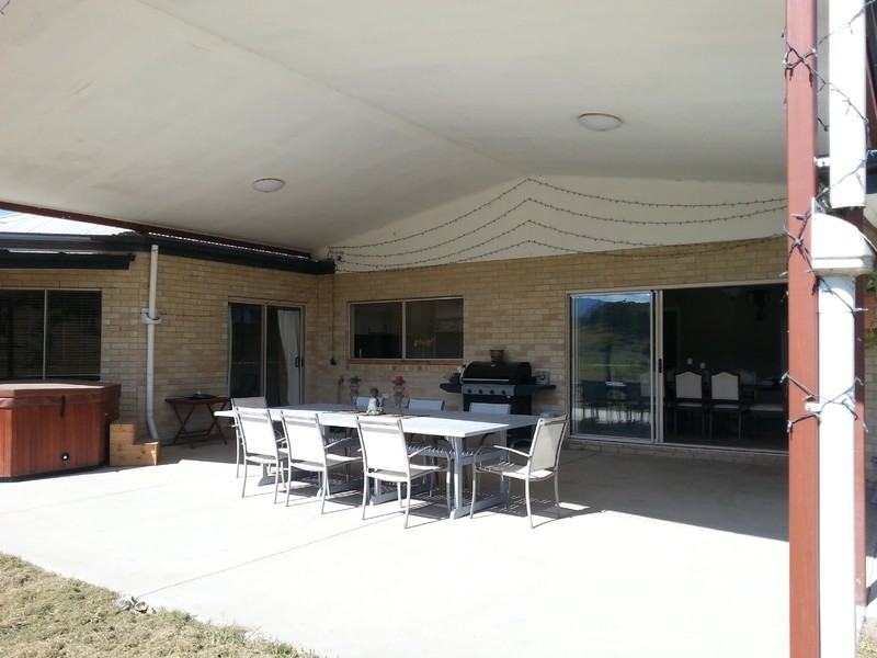 97 Roberts Court, Sandy Creek QLD 4515