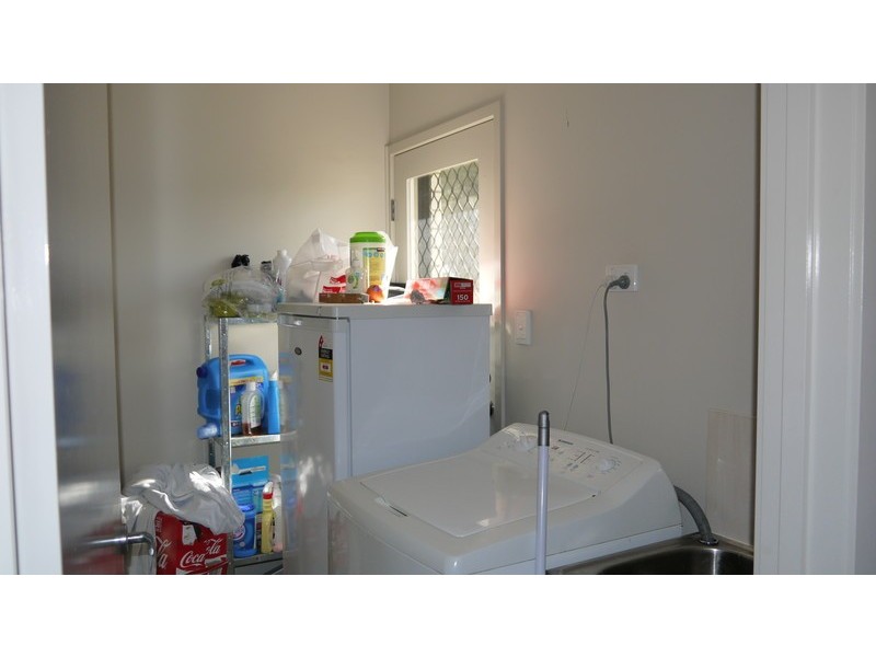 18 Manhattan Crescent, North Lakes QLD 4509