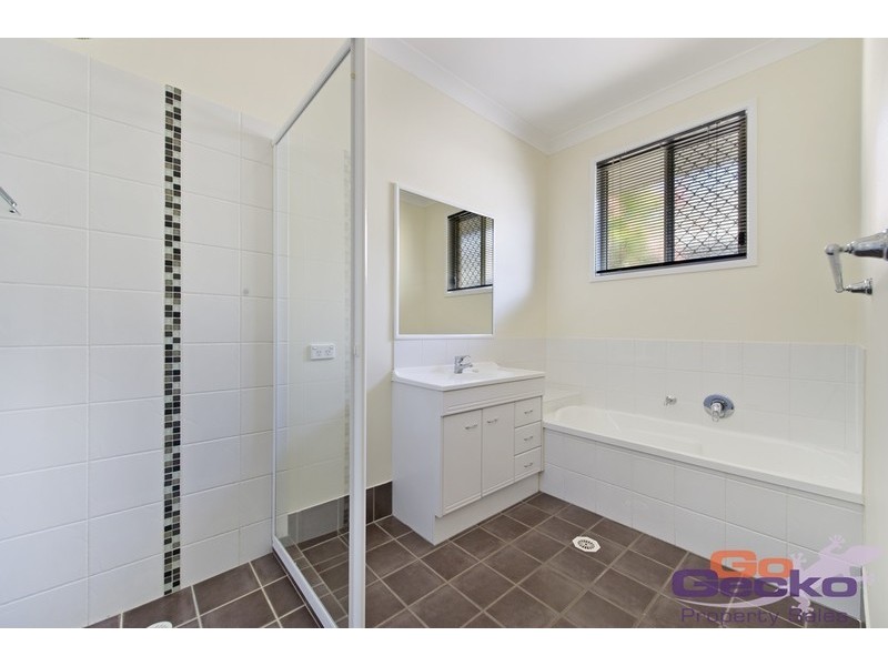 7 Satinash Court, North Lakes QLD 4509