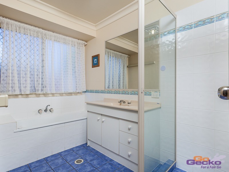 3 Mulka Court, Morayfield QLD 4506