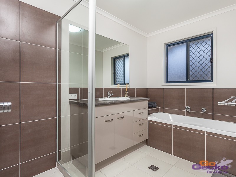 17 Hodgskin Street, Caboolture QLD 4510