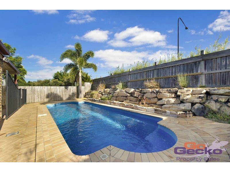 6 Dorrigo Court, North Lakes QLD 4509