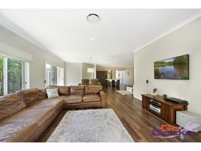 21 Wallaroo Circuit, North Lakes QLD 4509