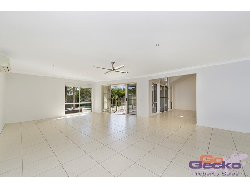 11 Canundra Street, North Lakes QLD 4509