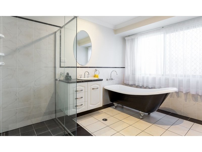 27 Gannet Circuit, North Lakes QLD 4509