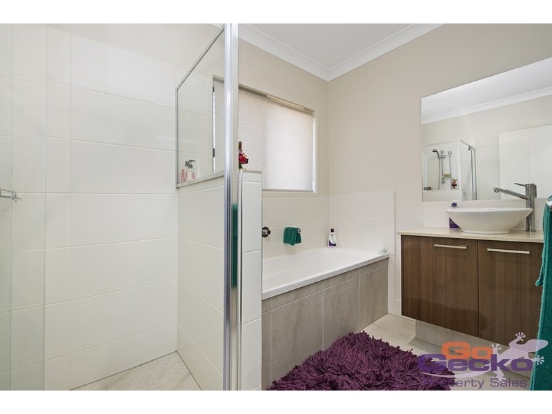 48 Bergamot Circuit, Griffin QLD 4503