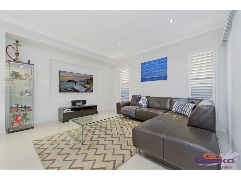 8 McIlwaith Street, North Lakes QLD 4509