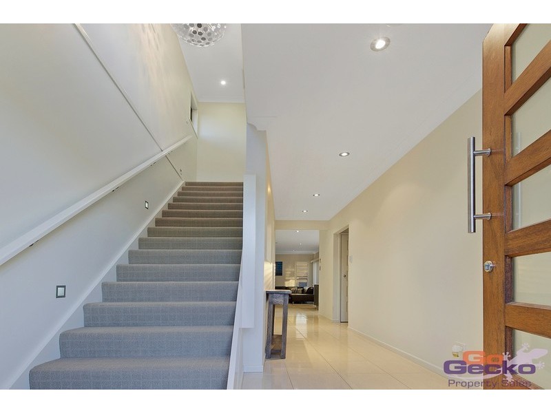 8 McIlwaith Street, North Lakes QLD 4509