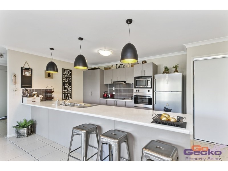 2 Grange Court, Narangba QLD 4504