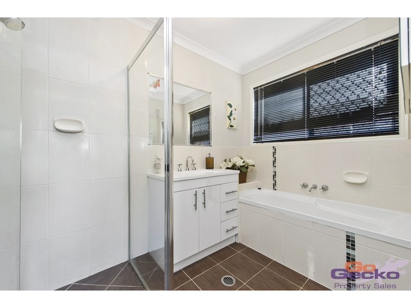 2 Grange Court, Narangba QLD 4504