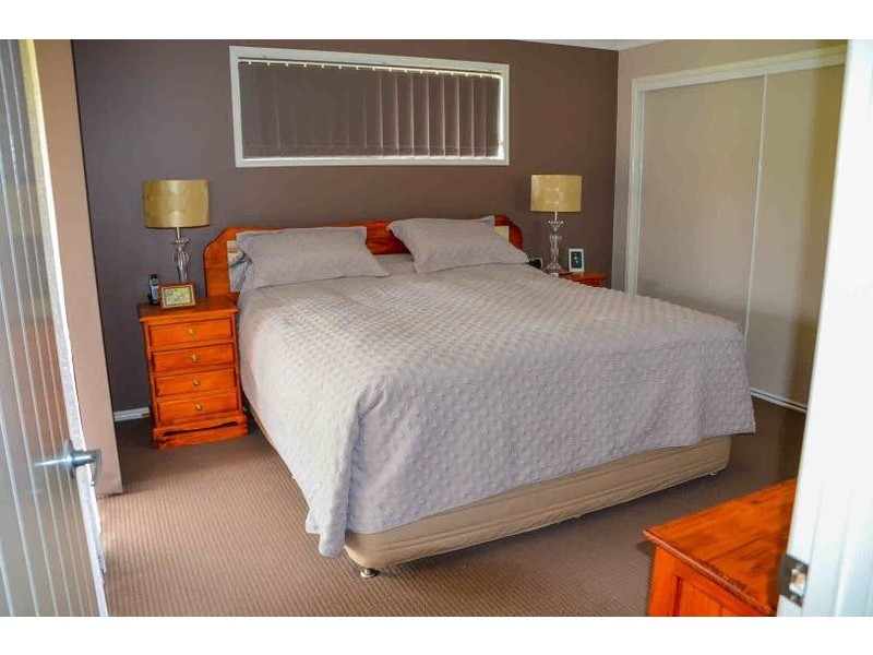 24 Dicarlo Drive, Morayfield QLD 4506