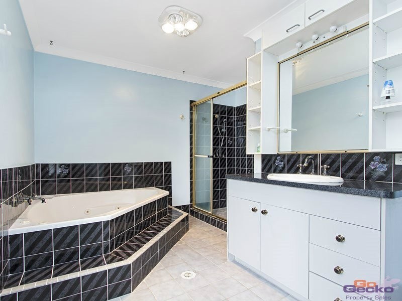 39 Brisbane Cres, Deception Bay QLD 4508