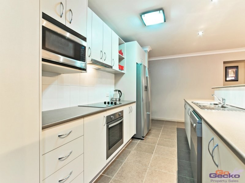 16 Jardine Place, Narangba QLD 4504