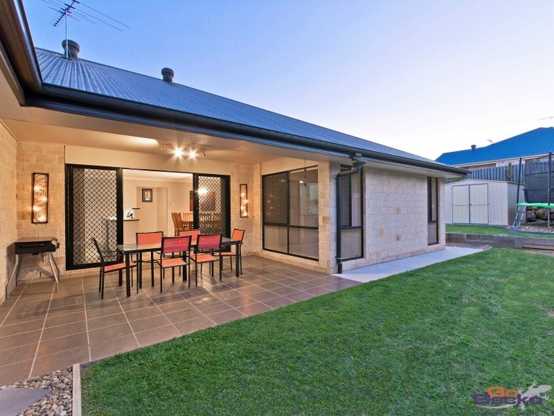 16 Jardine Place, Narangba QLD 4504