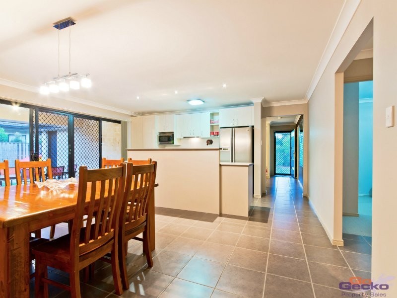 16 Jardine Place, Narangba QLD 4504