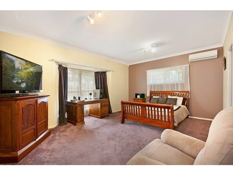 15 Castle Hill Drive, Murrumba Downs QLD 4503