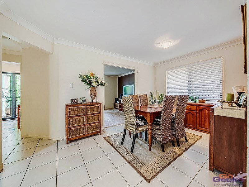 24 Dotterel Crescent, North Lakes QLD 4509