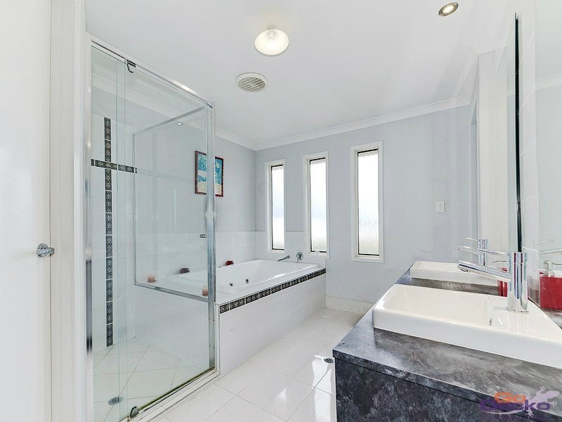 20 Lakeview Terrace, Murrumba Downs QLD 4503