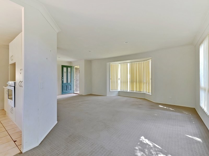 37 Lipscombe Road, Deception Bay QLD 4508