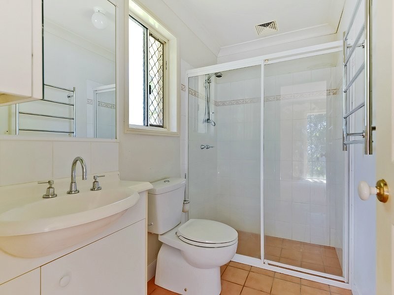 37 Lipscombe Road, Deception Bay QLD 4508