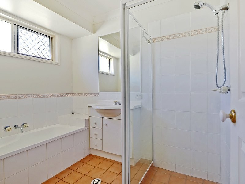 37 Lipscombe Road, Deception Bay QLD 4508